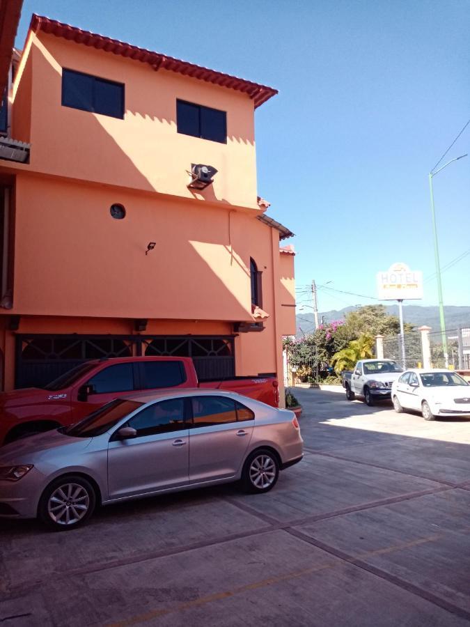 Hotel Real Plaza Ocosingo Extérieur photo